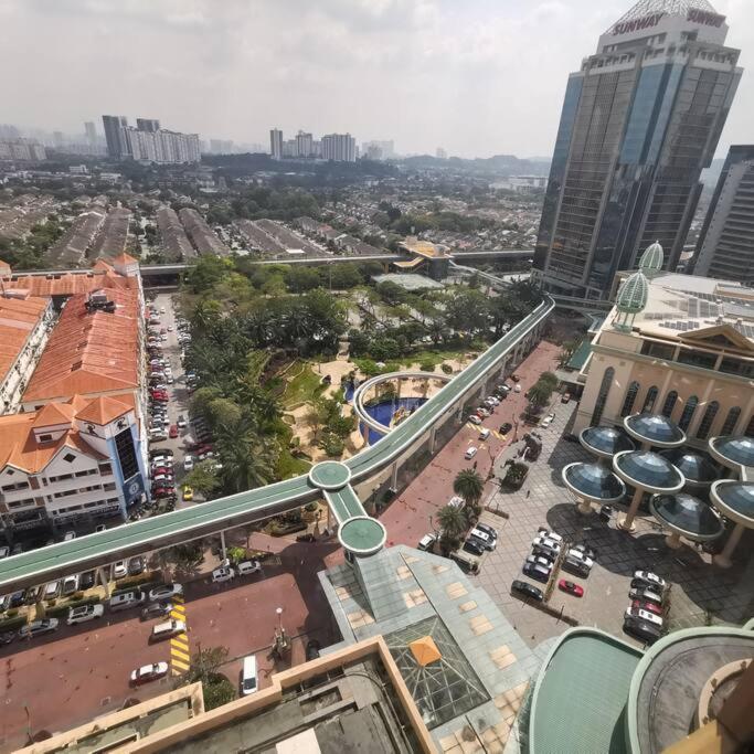 New-Sunwaylagoonfamilysuite-Highest Floor-2-4Pax-Netflix-Balcony-Superfastinternet Petaling Jaya Exterior photo